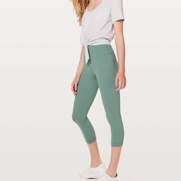 Lululemon Wunder Under Crop (Hi-Rise) *Full-On Luxtreme 21"
Celadon sz 8 - Picture 5 of 10